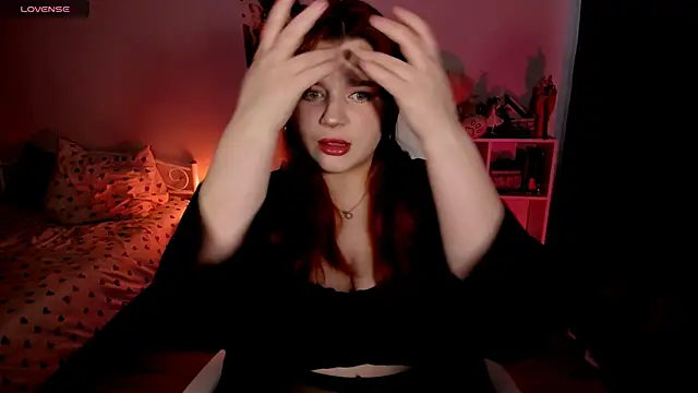 Snapshot of _Lisa_x chatting on November 4, 2025, 5:22 am Lisa x online show from November 4, 2025, 5:22 am