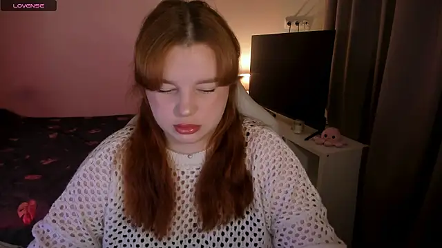 Snapshot of _Lisa_x chatting on December 5, 2024, 5:10 am  Lisa x online show from December 5, 2024, 5:10 am