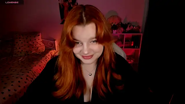 Snapshot of _Lisa_x chatting on October 18, 2025, 12:40 pm  Lisa x online show from October 18, 2025, 12:40 pm