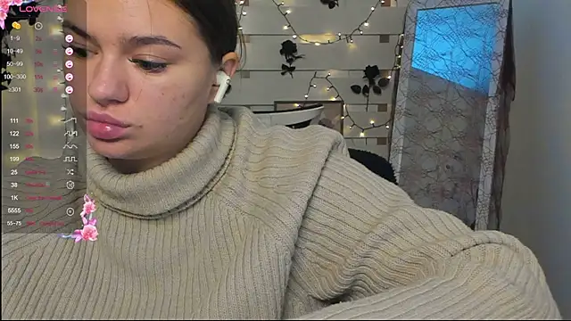 Josephine Kiss online show from October 27, 2025, 1:34 pm