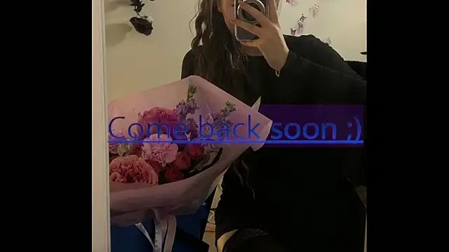 Snapshot of Josephine_Kiss chatting on July 17, 2026, 6:21 am Josephine Kiss online show from July 17, 2026, 6:21 am