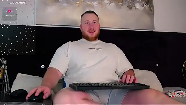 RoddyStill online show from December 2, 2025, 5:31 am