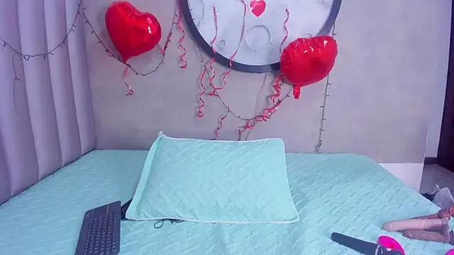 SussanMilf  online show from February 15, 2026, 11:20 am