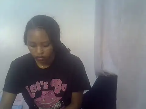 Snapshot of Sweet_Vinkah chatting on January 14, 2026, 8:45 pm Sweet Vinkah online show from January 14, 2026, 8:45 pm