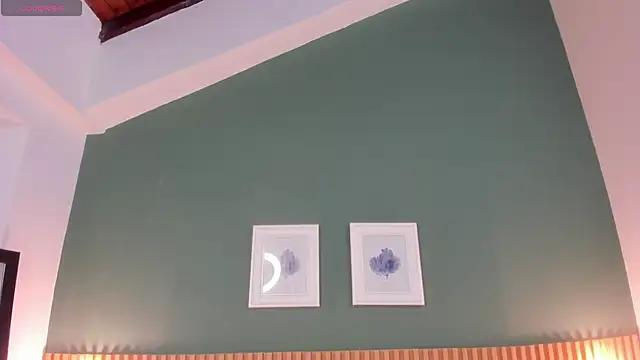  anavictoria  online show from October 28, 2025, 6:29 pm