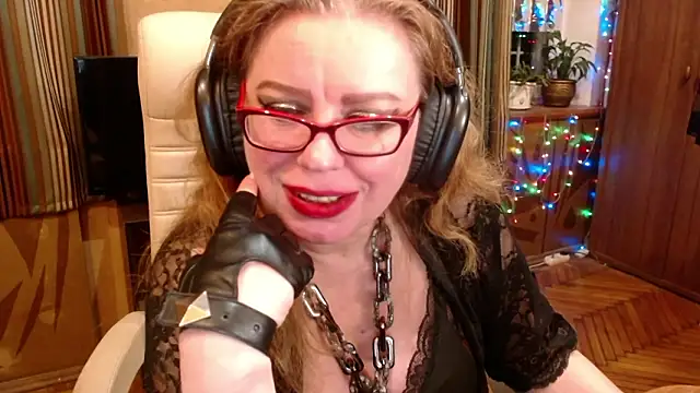 Miss Tress online show from March 13, 2026, 10:15 pm