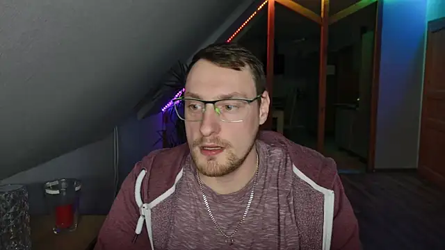 Relsxboy online show from January 28, 2025, 5:03 pm