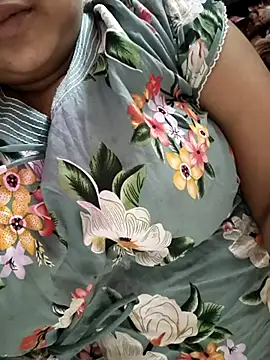 cuteyqueen online show from March 23, 2025, 1:53 am