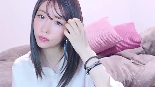 xx natsumegu xx online show from November 9, 2025, 12:14 am