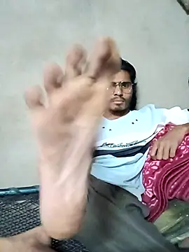 Snapshot of Yasha_14C_Creator chatting on February 14, 2026, 7:41 am Yasha 14C Creator online show from February 14, 2026, 7:41 am