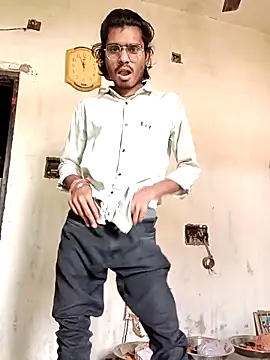 Snapshot of Yasha_14C_Creator chatting on February 3, 2026, 6:22 am Yasha 14C Creator online show from February 3, 2026, 6:22 am