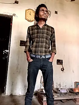 Snapshot of Yasha_14C_Creator chatting on February 6, 2026, 5:25 am Yasha 14C Creator online show from February 6, 2026, 5:25 am