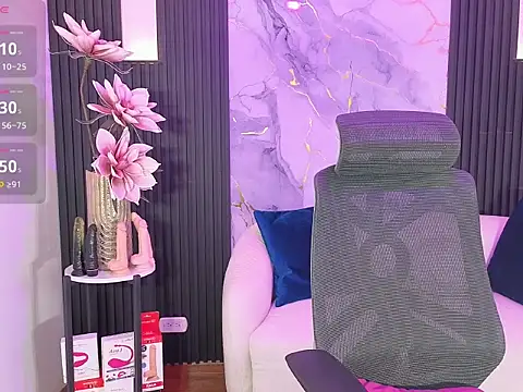 leslyflorez online show from September 20, 2025, 4:39 am