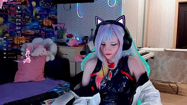 Snapshot of SweeteRose_Royce chatting on November 10, 2025, 5:29 pm SweeteRose Royce online show from November 10, 2025, 5:29 pm