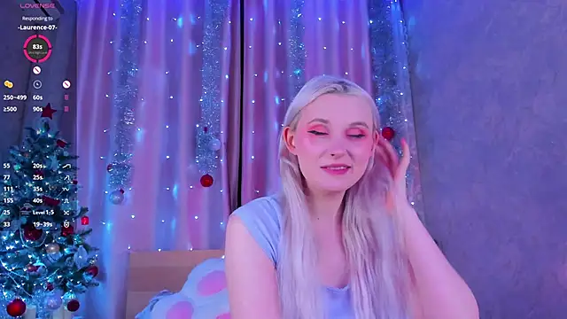 Snapshot of SweeteRose_Royce chatting on January 17, 2025, 5:51 pm SweeteRose Royce online show from January 17, 2025, 5:51 pm