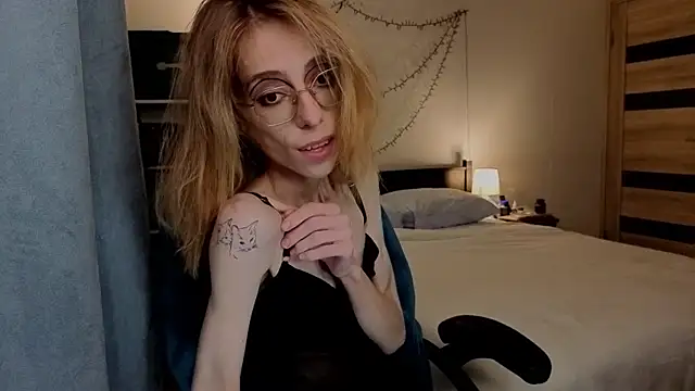 Snapshot of amber_quell_here chatting on September 18, 2025, 3:15 pm amber quell here online show from September 18, 2025, 3:15 pm