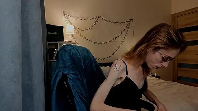 Snapshot of amber_quell_here chatting on September 12, 2025, 2:17 pm amber quell here online show from September 12, 2025, 2:17 pm