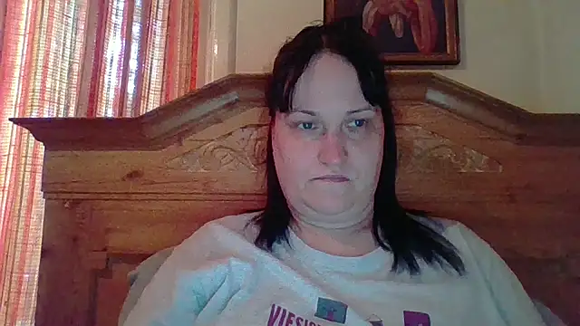  squirty cum lady  online show from April 18, 2026, 12:18 pm