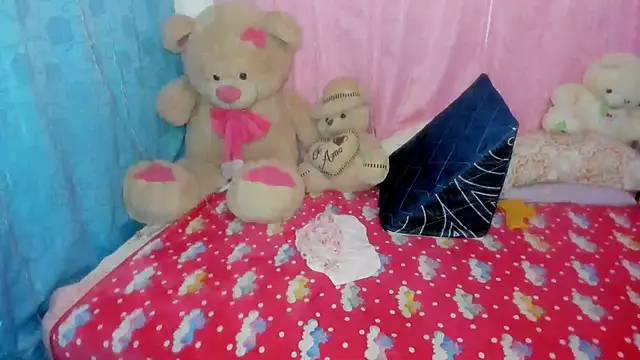 Snapshot of Dana_Jeins chatting on December 14, 2025, 1:28 pm Dana Jeins online show from December 14, 2025, 1:28 pm