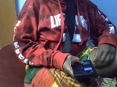 Snapshot of skinnysexynaughty chatting on November 4, 2025, 10:13 pm skinnysexynaughty online show from November 4, 2025, 10:13 pm