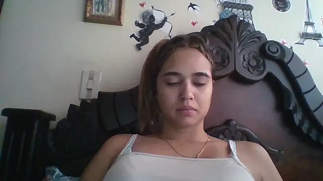 trianabell online show from February 1, 2026, 4:27 pm