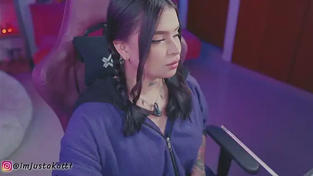 sensualkattt online show from February 22, 2026, 1:08 am