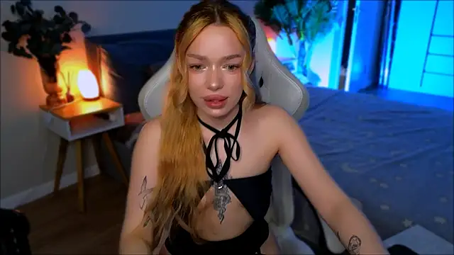 Lily Yin online show from May 23, 2026, 6:01 am