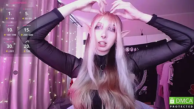 JustMeowGirl online show from June 20, 2026, 4:39 am