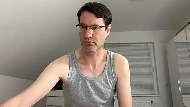 zxzx cam1 online show from April 12, 2026, 5:05 pm