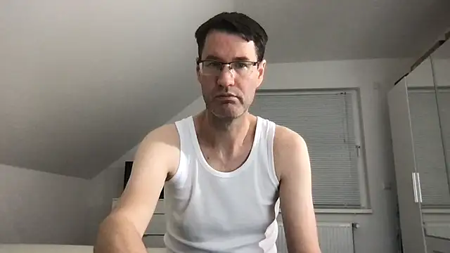 zxzx cam1 online show from November 23, 2025, 4:39 pm