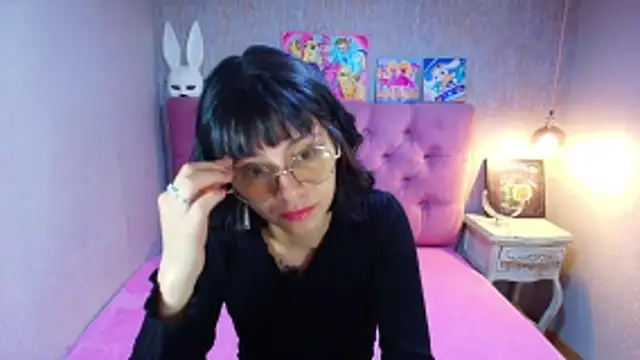 Snapshot of charlottemoonxz chatting on June 22, 2026, 5:43 pm charlottemoonxz online show from June 22, 2026, 5:43 pm