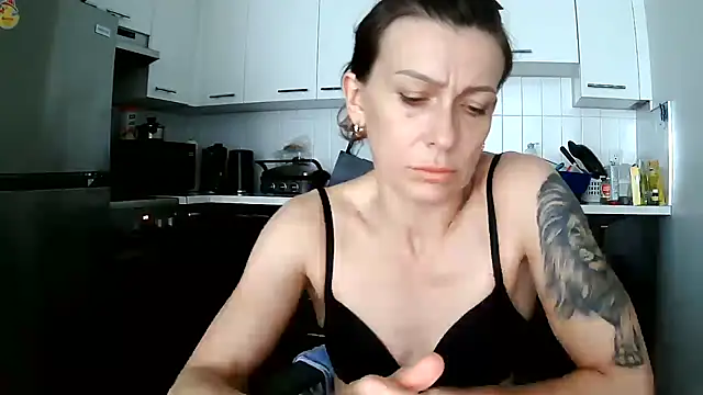 Snapshot of anechka1 chatting on June 12, 2026, 7:11 pm anechka1 online show from June 12, 2026, 7:11 pm