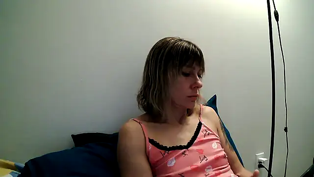 anechka1 online show from December 18, 2025, 2:16 am