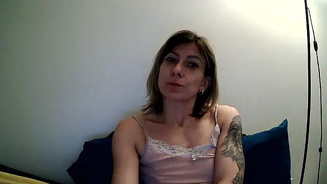 anechka1 online show from January 12, 2026, 10:36 pm