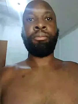 Snapshot of Stallion100 chatting on December 18, 2025, 10:19 am Stallion100 online show from December 18, 2025, 10:19 am