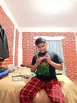 Cris ale1218 online show from January 13, 2026, 4:27 am