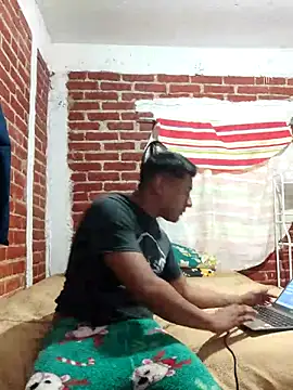 Cris ale1218 online show from November 19, 2025, 5:07 am