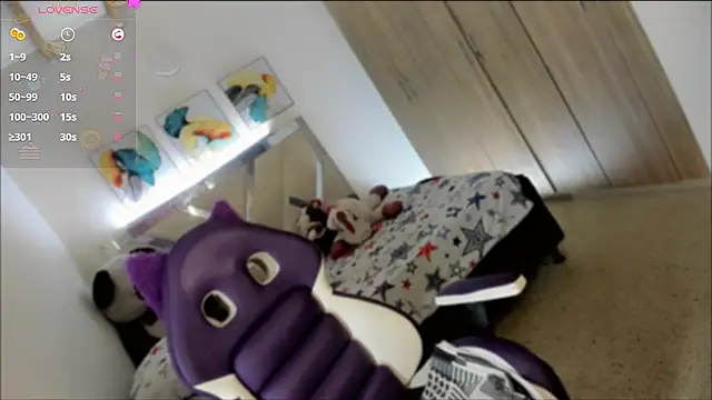 Snapshot of Charming_J chatting on February 27, 2025, 3:05 pm Charming J online show from February 27, 2025, 3:05 pm