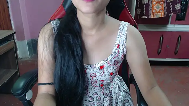 Snapshot of Angel_Alison_ chatting on June 1, 2026, 6:29 pm Angel Alison online show from June 1, 2026, 6:29 pm
