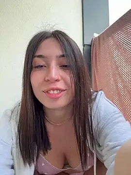 KimArts online show from April 6, 2026, 2:18 pm