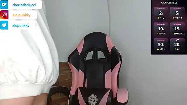 charlotbelucci  online show from November 4, 2025, 9:13 am