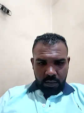 Snapshot of ListedLoin chatting on October 1, 2025, 7:40 pm ListedLoin online show from October 1, 2025, 7:40 pm