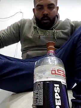 Snapshot of ListedLoin chatting on February 21, 2025, 4:37 pm ListedLoin online show from February 21, 2025, 4:37 pm