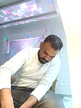 Snapshot of ListedLoin chatting on March 9, 2025, 10:30 am ListedLoin online show from March 9, 2025, 10:30 am