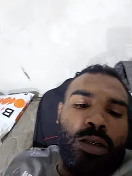 ListedLoin online show from November 24, 2025, 2:28 pm