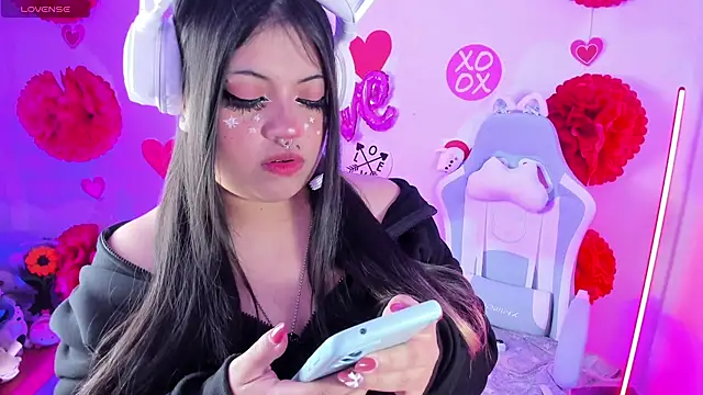 Ahri Elderwood online show from March 3, 2026, 5:58 am