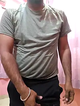 Snapshot of Loveboycurvy chatting on December 19, 2025, 2:59 am Loveboycurvy online show from December 19, 2025, 2:59 am