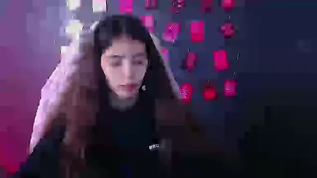 Snapshot of Aishell_ chatting on November 2, 2025, 6:18 am Aishell online show from November 2, 2025, 6:18 am