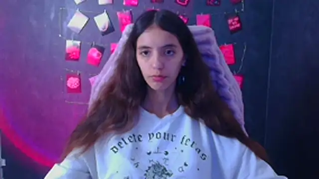 Snapshot of Aishell_ chatting on October 29, 2025, 12:15 pm Aishell online show from October 29, 2025, 12:15 pm