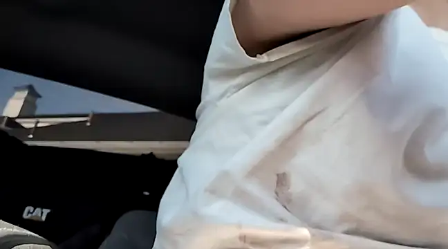 Snapshot of jwiththethickone413 chatting on March 4, 2025, 4:20 pm jwiththethickone413 online show from March 4, 2025, 4:20 pm